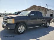 ✅ 2010 Chevrolet Silverado 1500 • VIN: 1GCSCSE29AZ252168 • Лот: 53297045. Опубликован ранее на Copart с пробегом 256 798 миль. Бесплатный доступ к архиву аукционных продаж из США и подробный отчёт об истории автомобиля на DreamBid. Изображение 1.