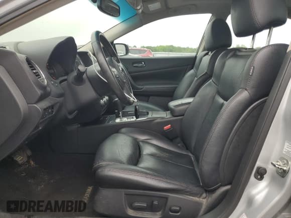 ✅ 2013 Nissan Maxima S • VIN: 1N4AA5AP8DC812070 • Lot: 61283325. Listed on Copart with 106,038 mi. Free auction sales archive from the USA and detailed vehicle history report at DreamBid. Image 7.