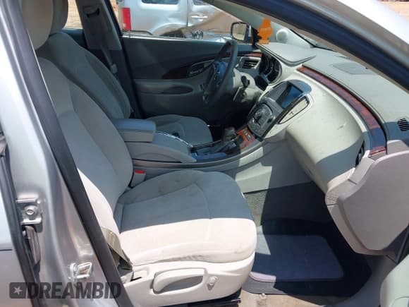 ✅ 2013 Buick LaCrosse • VIN: 1G4GA5E34DF131362 • Lot: 42427493. Wystawiony na IAAI z przebiegiem 187 099 mil. Bezpłatny archiwum sprzedaży aukcyjnych z USA i szczegółowy raport historii pojazdu na DreamBid. Zdjęcie 5.