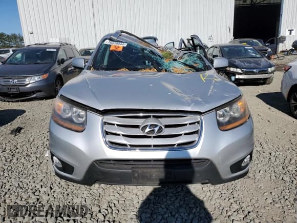 ✅ 2011 Hyundai Santa Fe SE • VIN: 5XYZH4AG0BG006848 • Лот: 76559544. Опубликован ранее на Copart с пробегом 154 630 миль. Бесплатный доступ к архиву аукционных продаж из США и подробный отчёт об истории автомобиля на DreamBid. Изображение 5.