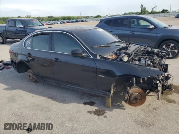 ✅ 2011 BMW 3 Series 335d • VIN: WBAPN7C57BA948941 • Лот: 60316035. Опубликован ранее на Copart с пробегом 116 715 миль. Бесплатный доступ к архиву аукционных продаж из США и подробный отчёт об истории автомобиля на DreamBid. Изображение 4.