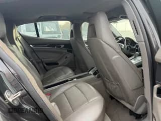 ✅ 2010 Porsche Panamera S • VIN: WP0AB2A7XAL062950 • Lot: 93960725. Wystawiony na Copart z przebiegiem 150 413 mil. Bezpłatny archiwum sprzedaży aukcyjnych z USA i szczegółowy raport historii pojazdu na DreamBid. Zdjęcie 6.