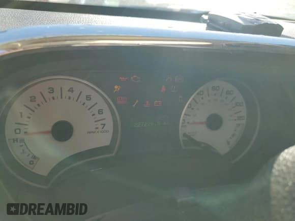 ✅ 2010 Ford Explorer XLT • VIN: 1FMEU8DE4AUA92539 • Лот: 82324725. Опубликован ранее на Copart с пробегом 227 228 миль. Бесплатный доступ к архиву аукционных продаж из США и подробный отчёт об истории автомобиля на DreamBid. Изображение 9.