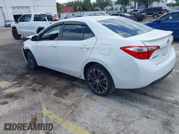 ✅ 2014 Toyota Corolla LE • VIN: 5YFBURHE4EP134072 • Lot: 42616896. Wystawiony na IAAI z przebiegiem 97 155 mil. Bezpłatny archiwum sprzedaży aukcyjnych z USA i szczegółowy raport historii pojazdu na DreamBid. Zdjęcie 3.