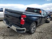 ✅ 2021 Chevrolet Silverado 1500 LT • VIN: 1GCRYJEK0MZ442150 • Lot: 69899544. Wystawiony na Copart z przebiegiem 27 499 mil. Bezpłatny archiwum sprzedaży aukcyjnych z USA i szczegółowy raport historii pojazdu na DreamBid. Zdjęcie 3.