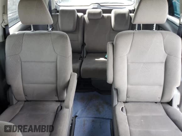 ✅ 2015 Honda Odyssey LX • VIN: 5FNRL5H22FB025431 • Lot: 82373215. Listed on Copart with 112,487 mi. Free auction sales archive from the USA and detailed vehicle history report at DreamBid. Image 10.