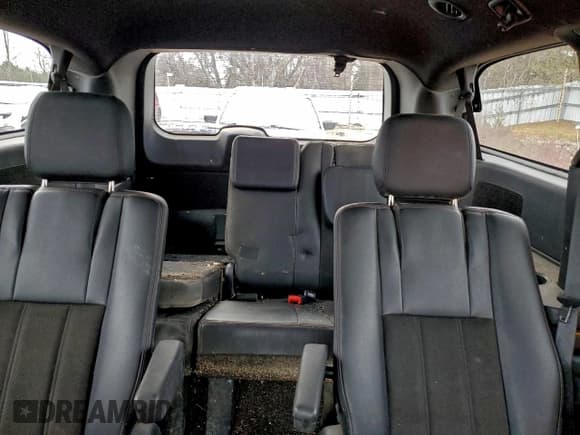 ✅ 2020 Dodge Grand Caravan SXT • VIN: 2C4RDGCG9LR221474 • Лот: 92490465. Опубликован ранее на Copart с пробегом 131 153 миль. Бесплатный доступ к архиву аукционных продаж из США и подробный отчёт об истории автомобиля на DreamBid. Изображение 10.