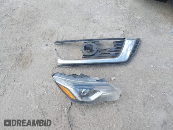 ✅ 2018 Nissan Pathfinder SL • VIN: 5N1DR2MMXJC649946 • Lot: 41904597. Listed on IAAI with 153,854 mi. Free auction sales archive from the USA and detailed vehicle history report at DreamBid. Image 12.