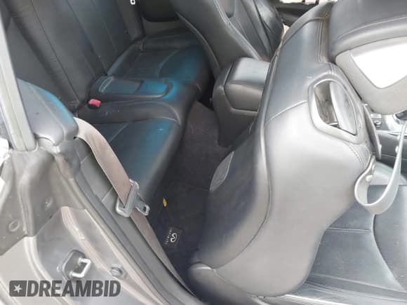 ✅ 2013 Infiniti G37 • VIN: JN1CV6FE9DM770378 • Lot: 42138496. Wystawiony na IAAI z przebiegiem 56 215 mil. Bezpłatny archiwum sprzedaży aukcyjnych z USA i szczegółowy raport historii pojazdu na DreamBid. Zdjęcie 8.