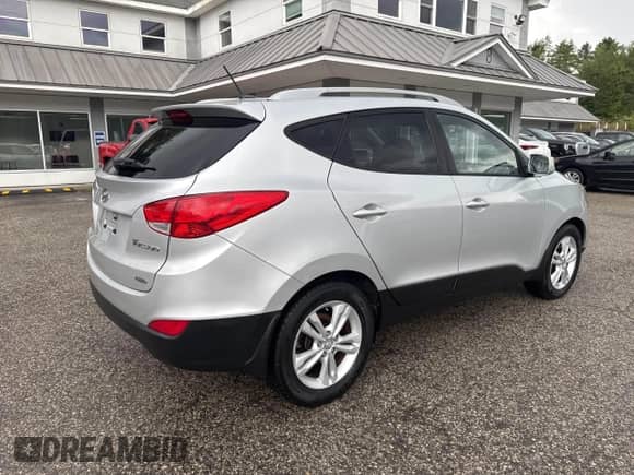 ✅ 2011 Hyundai Tucson Limited • VIN: KM8JUCAC9BU186292 • Лот: 43128800. Опубликован ранее на IAAI с пробегом 191 115 миль. Бесплатный доступ к архиву аукционных продаж из США и подробный отчёт об истории автомобиля на DreamBid. Изображение 4.