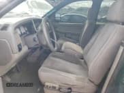 ✅ 2003 Dodge 1500 ST • VIN: 1D7HU18D93S317536 • Лот: 73110374. Опубликован ранее на Copart с пробегом 143 637 миль. Бесплатный доступ к архиву аукционных продаж из США и подробный отчёт об истории автомобиля на DreamBid. Изображение 7.