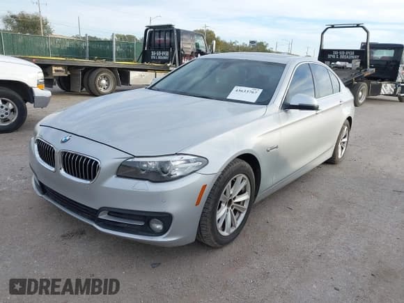 ✅ 2015 BMW 5 Series 528i • VIN: WBA5A5C53FD519310 • Лот: 43633767. Опубликован ранее на IAAI с пробегом 178 928 миль. Бесплатный доступ к архиву аукционных продаж из США и подробный отчёт об истории автомобиля на DreamBid. Изображение 2.