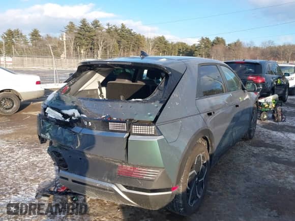 ✅ 2024 Hyundai Ioniq 5 SE Standard Range • VIN: KM8KM4DB0RU321327 • Lot: 41396112. Wystawiony na IAAI z przebiegiem 4 301 mil. Bezpłatny archiwum sprzedaży aukcyjnych z USA i szczegółowy raport historii pojazdu na DreamBid. Zdjęcie 4.