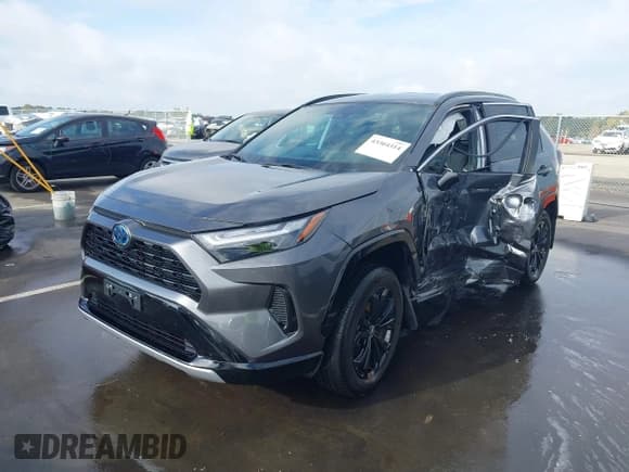 ✅ 2024 Toyota RAV4 Hybrid SE • VIN: 4T3T6RFV2RU155659 • Lot: 43304314. Listed on IAAI with 43,725 mi. Free auction sales archive from the USA and detailed vehicle history report at DreamBid. Image 2.