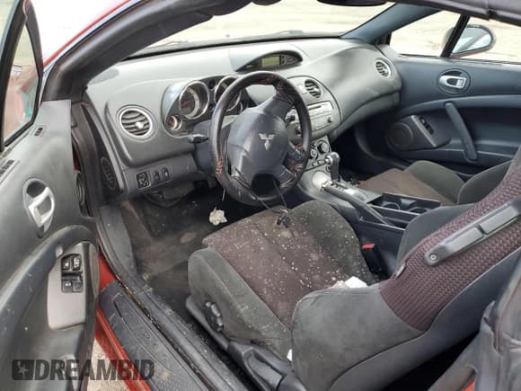 ✅ 2012 Mitsubishi Eclipse GS Sport • VIN: 4A37L2EF6CE002600 • Lot: 42740564. Wystawiony na Copart z przebiegiem Nie podano. Bezpłatny archiwum sprzedaży aukcyjnych z USA i szczegółowy raport historii pojazdu na DreamBid. Zdjęcie 8.