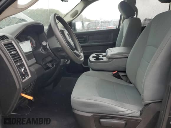 2019 Ram 1500 Express z VIN 1C6RR7FG2KS536442, wystawiony jako Copart lot #85914885 z przebiegiem 67 523 mil mil oraz Szkoda całkowita • Salvage title. Historia ofert i sprzedaży dostępna na DreamBid. Obrazek 7.