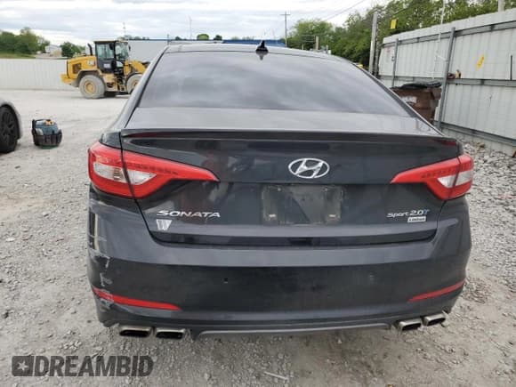 ✅ 2015 Hyundai Sonata Sport • VIN: 5NPE34AB2FH252901 • Lot: 56576315. Wystawiony na Copart z przebiegiem 109 064 mil. Bezpłatny archiwum sprzedaży aukcyjnych z USA i szczegółowy raport historii pojazdu na DreamBid. Zdjęcie 6.