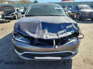 ✅ 2015 Chrysler 200 Limited • VIN: 1C3CCCAB1FN695210 • Лот: 87488555. Опубликован ранее на Copart с пробегом 248 224 миль. Бесплатный доступ к архиву аукционных продаж из США и подробный отчёт об истории автомобиля на DreamBid. Изображение 5.
