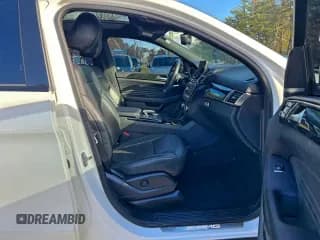 ✅ 2019 Mercedes-Benz GLE 43 AMG • VIN: 4JGED6EB9KA138880 • Lot: 95438645. Wystawiony na Copart z przebiegiem 85 153 mil. Bezpłatny archiwum sprzedaży aukcyjnych z USA i szczegółowy raport historii pojazdu na DreamBid. Zdjęcie 5.