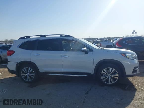✅ 2021 Subaru Ascent Touring • VIN: 4S4WMARD5M3408777 • Lot: 41857056. Wystawiony na IAAI z przebiegiem 50 053 mil. Bezpłatny archiwum sprzedaży aukcyjnych z USA i szczegółowy raport historii pojazdu na DreamBid. Zdjęcie 13.