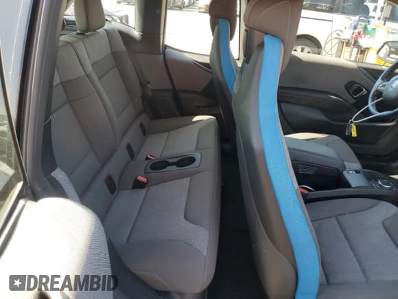 ✅ 2019 BMW i3 s • VIN: WBY8P8C54K7D00818 • Лот: 54627474. Опубликован ранее на Copart с пробегом 35 192 миль. Бесплатный доступ к архиву аукционных продаж из США и подробный отчёт об истории автомобиля на DreamBid. Изображение 10.