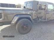 ✅ 2020 Jeep Gladiator Overland • VIN: 1C6HJTFG4LL201352 • Лот: 43614806. Опубликован ранее на IAAI с пробегом 95 727 миль. Бесплатный доступ к архиву аукционных продаж из США и подробный отчёт об истории автомобиля на DreamBid. Изображение 6.