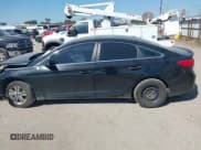 ✅ 2017 Hyundai Sonata SE • VIN: 5NPE24AF8HH539829 • Lot: 43455364. Listed on IAAI with 88,050 mi. Free auction sales archive from the USA and detailed vehicle history report at DreamBid. Image 15.