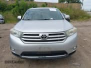 ✅ 2012 Toyota Highlander • VIN: 5TDBK3EH9CS154419 • Лот: 43086725. Опубликован ранее на IAAI с пробегом 153 114 миль. Бесплатный доступ к архиву аукционных продаж из США и подробный отчёт об истории автомобиля на DreamBid. Изображение 12.