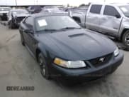✅ 1999 Ford Mustang • VIN: 1FAFP4044XF156779 • Lot: 23850768. Wystawiony na IAAI z przebiegiem Nie podano. Bezpłatny archiwum sprzedaży aukcyjnych z USA i szczegółowy raport historii pojazdu na DreamBid. Zdjęcie 1.