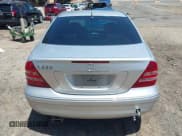 ✅ 2006 Mercedes-Benz C 230 Sport • VIN: WDBRF52H86F752734 • Lot: 42532783. Listed on IAAI with 128,302 mi. Free auction sales archive from the USA and detailed vehicle history report at DreamBid. Image 16.