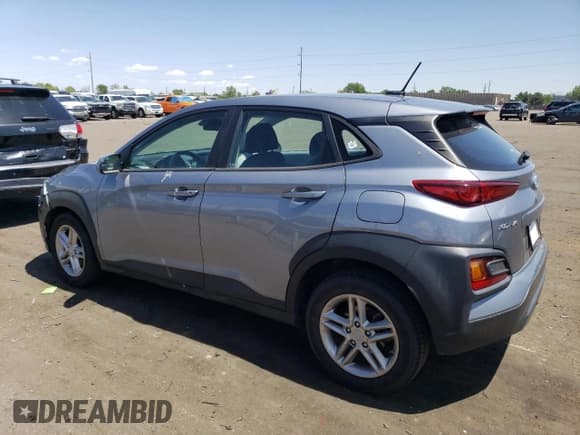 ✅ 2021 Hyundai Kona SE • VIN: KM8K12AA8MU664033 • Лот: 56126984. Опубликован ранее на Copart с пробегом 68 400 миль. Бесплатный доступ к архиву аукционных продаж из США и подробный отчёт об истории автомобиля на DreamBid. Изображение 2.