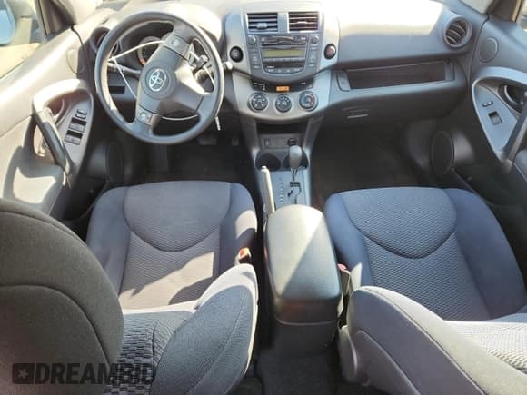 ✅ 2011 Toyota RAV4 Sport • VIN: 2T3RF4DV5BW135010 • Lot: 92544725. Listed on Copart with 164,252 mi. Free auction sales archive from the USA and detailed vehicle history report at DreamBid. Image 8.