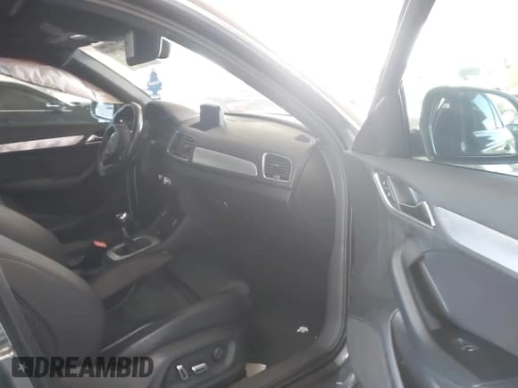 ✅ 2016 Audi Q3 Premium Plus • VIN: WA1EFCFS1GR019977 • Lot: 43667587. Listed on IAAI with 138,184 mi. Free auction sales archive from the USA and detailed vehicle history report at DreamBid. Image 5.