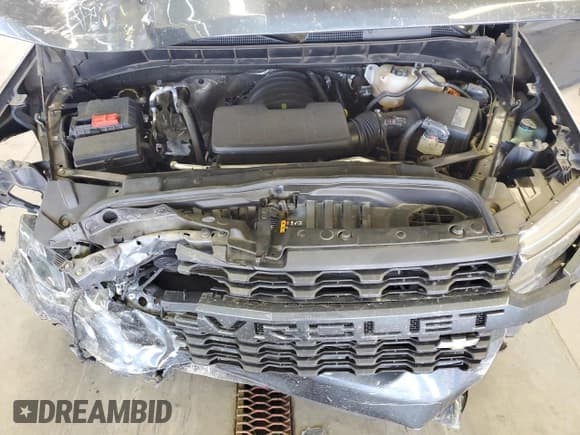 ✅ 2020 Chevrolet Silverado 1500 Custom • VIN: 3GCPYBEH1LG338623 • Lot: 69478224. Wystawiony na Copart z przebiegiem 47 294 mil. Bezpłatny archiwum sprzedaży aukcyjnych z USA i szczegółowy raport historii pojazdu na DreamBid. Zdjęcie 13.