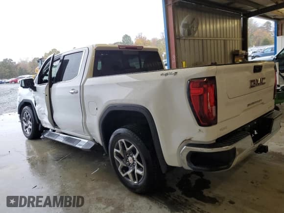 ✅ 2024 GMC Sierra 1500 SLT • VIN: 3GTUUDE8XRG291272 • Lot: 82771745. Wystawiony na Copart z przebiegiem 13 667 mil. Bezpłatny archiwum sprzedaży aukcyjnych z USA i szczegółowy raport historii pojazdu na DreamBid. Zdjęcie 2.