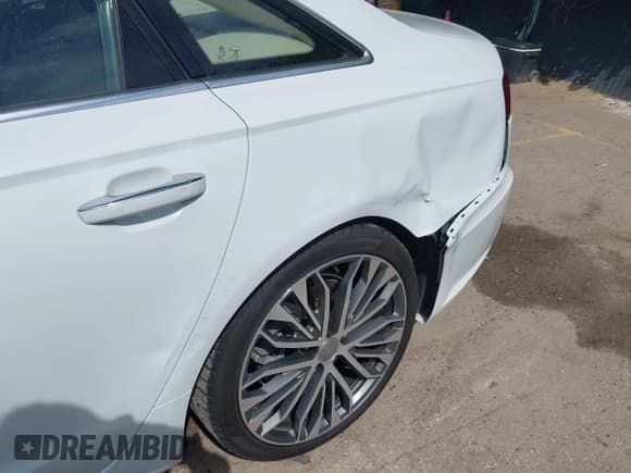 ✅ 2017 Audi A6 Prestige • VIN: WAUH2AFC2HN123427 • Lot: 42438025. Wystawiony na IAAI z przebiegiem 71 895 mil. Bezpłatny archiwum sprzedaży aukcyjnych z USA i szczegółowy raport historii pojazdu na DreamBid. Zdjęcie 6.