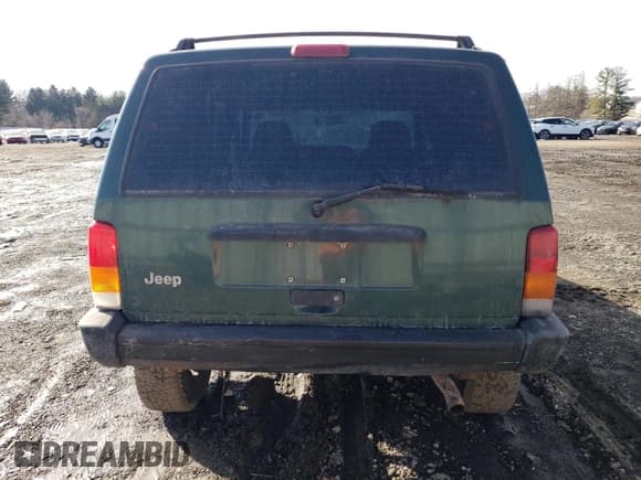 ✅ 1999 Jeep Cherokee SE • VIN: 1J4FF28S3XL551875 • Lot: 43057555. Listed on Copart with 226,794 mi. Free auction sales archive from the USA and detailed vehicle history report at DreamBid. Image 6.