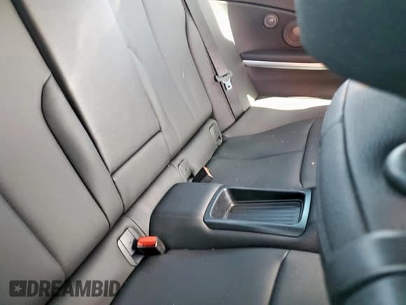 ✅ 2016 BMW 4 Series 435i • VIN: WBA3R1C55GK780606 • Лот: 61580405. Опубликован ранее на Copart с пробегом 87 971 миль. Бесплатный доступ к архиву аукционных продаж из США и подробный отчёт об истории автомобиля на DreamBid. Изображение 10.