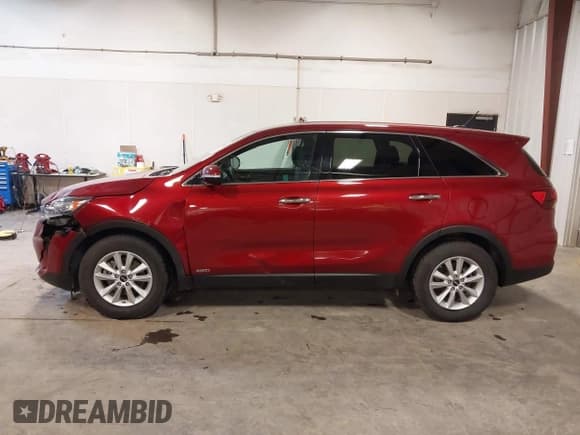 ✅ 2020 Kia Sorento LX • VIN: 5XYPGDA34LG638342 • Lot: 43763696. Listed on IAAI with 129,368 mi. Free auction sales archive from the USA and detailed vehicle history report at DreamBid. Image 14.