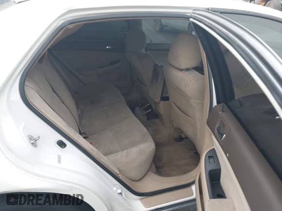 ✅ 2006 Honda Accord VP • VIN: 1HGCM56136A184630 • Lot: 40613062. Wystawiony na IAAI z przebiegiem 138 139 mil. Bezpłatny archiwum sprzedaży aukcyjnych z USA i szczegółowy raport historii pojazdu na DreamBid. Zdjęcie 8.