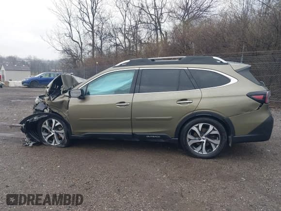 ✅ 2020 Subaru Outback Touring • VIN: 4S4BTAPC9L3267268 • Lot: 41865981. Listed on IAAI with Not provided. Free auction sales archive from the USA and detailed vehicle history report at DreamBid. Image 14.
