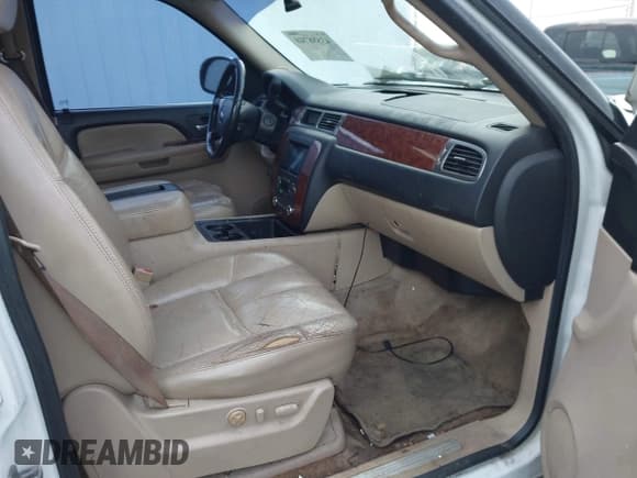 ✅ 2007 Chevrolet Tahoe LTZ • VIN: 1GNFK13057R113610 • Лот: 43588748. Опубликован ранее на IAAI с пробегом 382 326 миль. Бесплатный доступ к архиву аукционных продаж из США и подробный отчёт об истории автомобиля на DreamBid. Изображение 5.