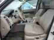 2010 Mercury Mariner Premier с VIN 4M2CN9HG1AKJ28171, выставлен на аукционе Copart как лот 80882805 с пробегом 124 347 миль миль и Списание • Salvage title. История ставок и продаж доступна на DreamBid. Изображение 7.