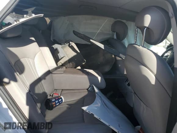 ✅ 2015 Hyundai Genesis 3.8L • VIN: KMHGN4JE9FU036333 • Lot: 78944704. Wystawiony na Copart z przebiegiem Nie podano. Bezpłatny archiwum sprzedaży aukcyjnych z USA i szczegółowy raport historii pojazdu na DreamBid. Zdjęcie 10.