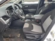 ✅ 2014 Jeep Cherokee Latitude • VIN: 1C4PJLCS0EW115566 • Lot: 95394825. Wystawiony na Copart z przebiegiem 144 118 mil. Bezpłatny archiwum sprzedaży aukcyjnych z USA i szczegółowy raport historii pojazdu na DreamBid. Zdjęcie 7.