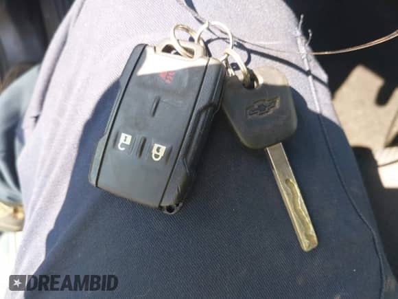 2017 Chevrolet Silverado 1500 LT with VIN 1GCVKREC6HZ229846, listed as a IAAI auction lot 43298428 with 86,125 mi miles and . Bid and sale history available at DreamBid. Image 11.