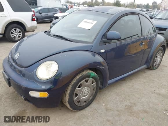 ✅ 2000 Volkswagen Beetle GLS • VIN: 3VWCC21C6YM431702 • Lot: 43868633. Listed on IAAI with 178,581 mi. Free auction sales archive from the USA and detailed vehicle history report at DreamBid. Image 2.