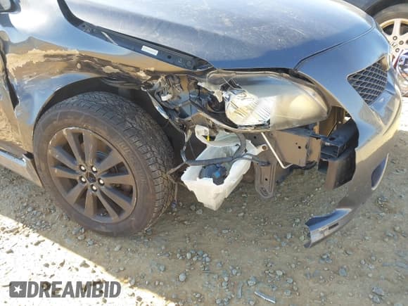 ✅ 2010 Toyota Corolla S • VIN: 1NXBU4EE9AZ182148 • Lot: 43521724. Wystawiony na IAAI z przebiegiem 238 951 mil. Bezpłatny archiwum sprzedaży aukcyjnych z USA i szczegółowy raport historii pojazdu na DreamBid. Zdjęcie 6.