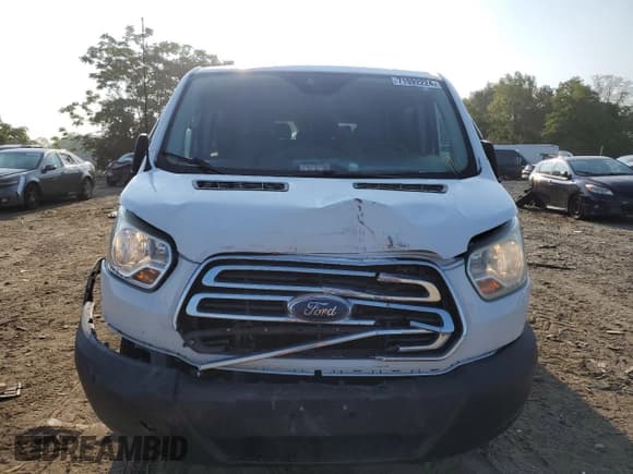 ✅ 2016 Ford Transit XL • VIN: 1FBZX2YM6GKA17670 • Lot: 71092224. Wystawiony na Copart z przebiegiem 104 268 mil. Bezpłatny archiwum sprzedaży aukcyjnych z USA i szczegółowy raport historii pojazdu na DreamBid. Zdjęcie 5.