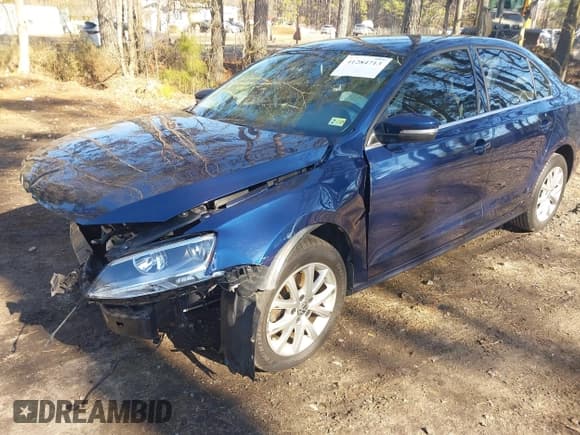 ✅ 2013 Volkswagen Jetta SE • VIN: 3VWDX7AJ3DM422020 • Lot: 41284713. Listed on IAAI with 119,007 mi. Free auction sales archive from the USA and detailed vehicle history report at DreamBid. Image 2.